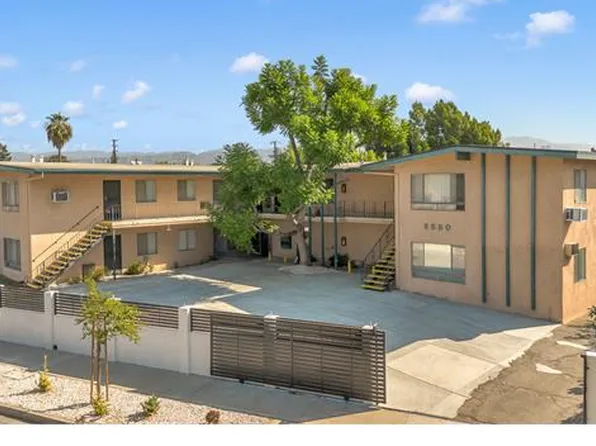 5550 Denny Ave, North Hollywood, CA