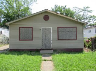 7200 Edgeton St, Hamtramck, MI 48212