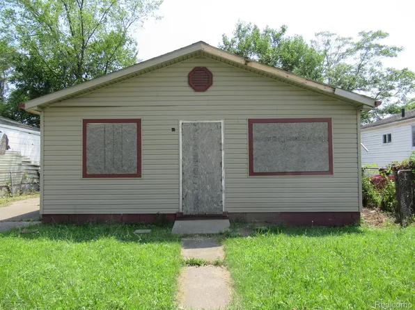 7200 Edgeton St, Hamtramck, MI 48212