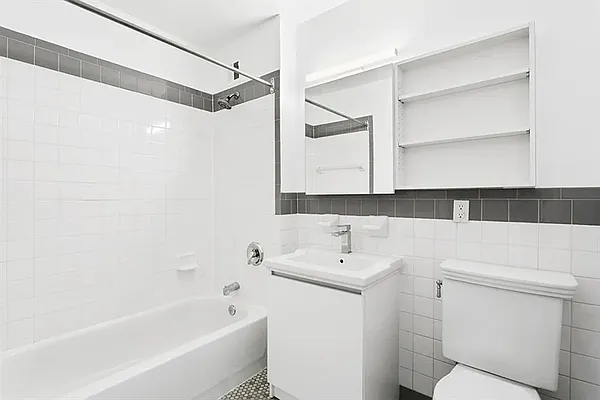 Rented by Corcoran | media 6