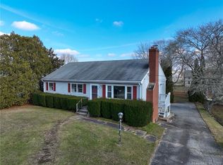 2 Antoinette St, Pawcatuck, CT 06379