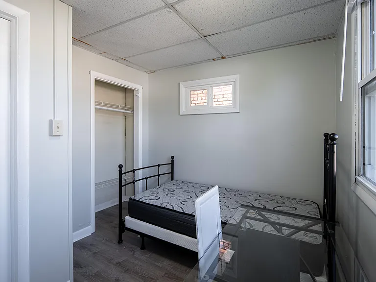 97 14th St #2 — Photo 32