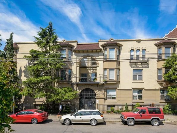 317 Harvard Ave E APT 208