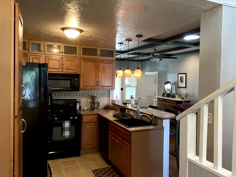 234 S Johnson Ave — Photo 20