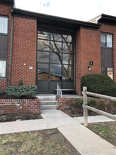 1st image of 8 Charles Ln APT 2D