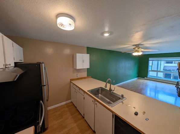 5844 NE 75th St, Seattle, WA