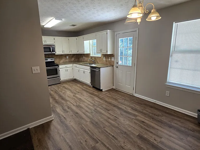 253 Pebble Creek Dr — Photo 5