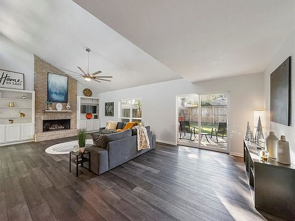 2nd image of 21427 Park Bluff Dr