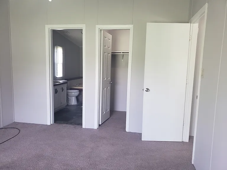 478 Washington Ln — Photo 7