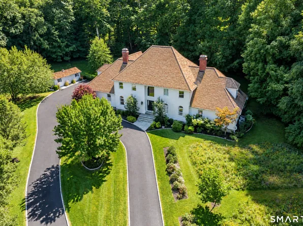 17 Equestrian Ridge, Newtown, CT 06470