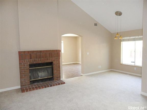 2nd image of 8169 Duncansby Ct