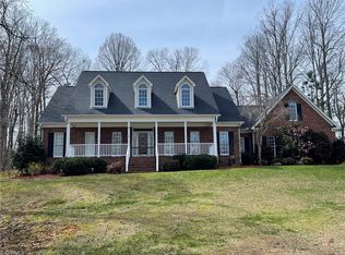 4234 Holly Grove Ct, Randleman, NC 27317