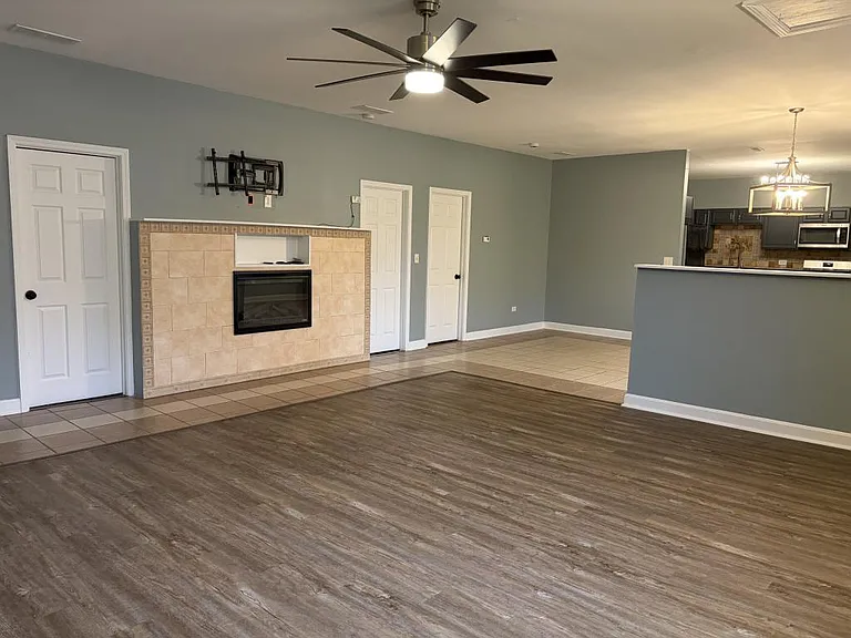 729 Meeker Ave — Photo 8