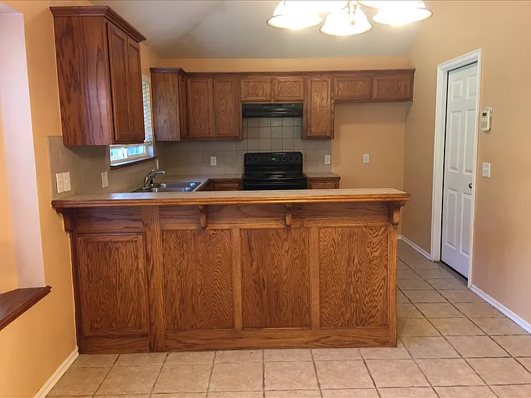 1420 Teakwood Dr — Photo 28