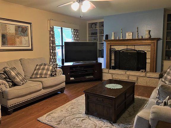 2nd image of 1202 Warbler Dr