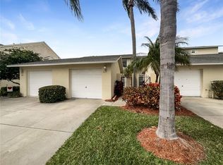 1050 Starkey Rd APT 802, Largo, FL 33771