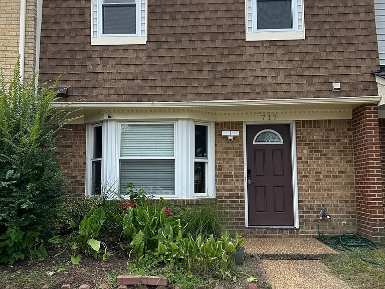 717 Westminster Ln — Photo 1