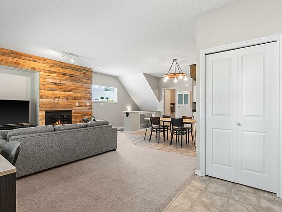 4th image of 3010 33rd Ave NW #116