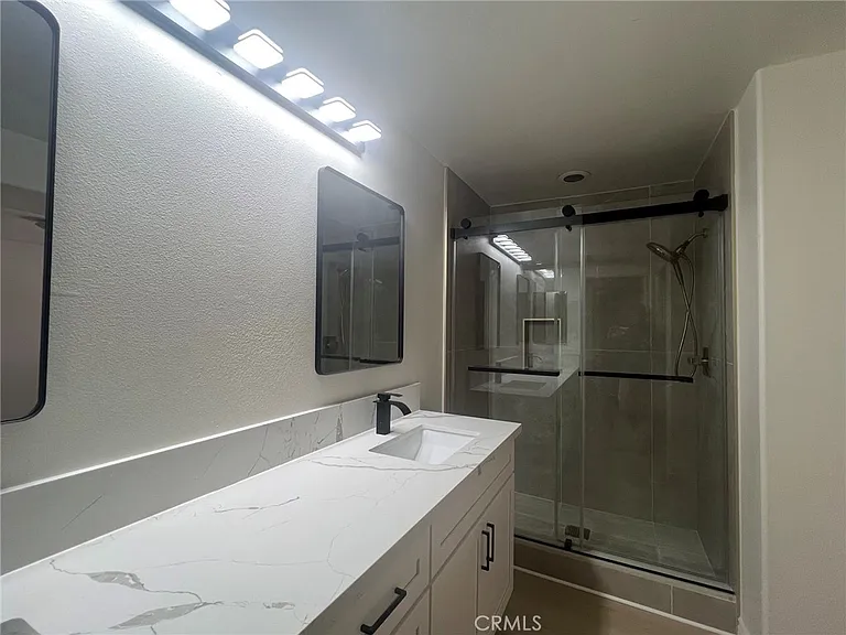 149 Topaz — Photo 9