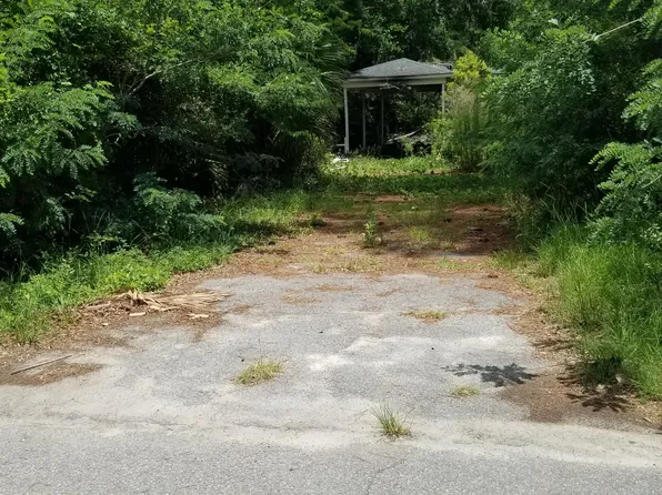 112 Tracy St, Walterboro, SC 29488