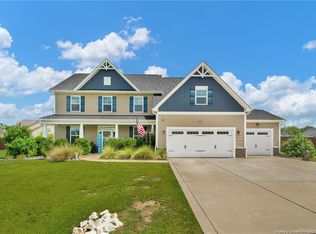 6836 Hunters Den Rd, Hope Mills, NC 28348