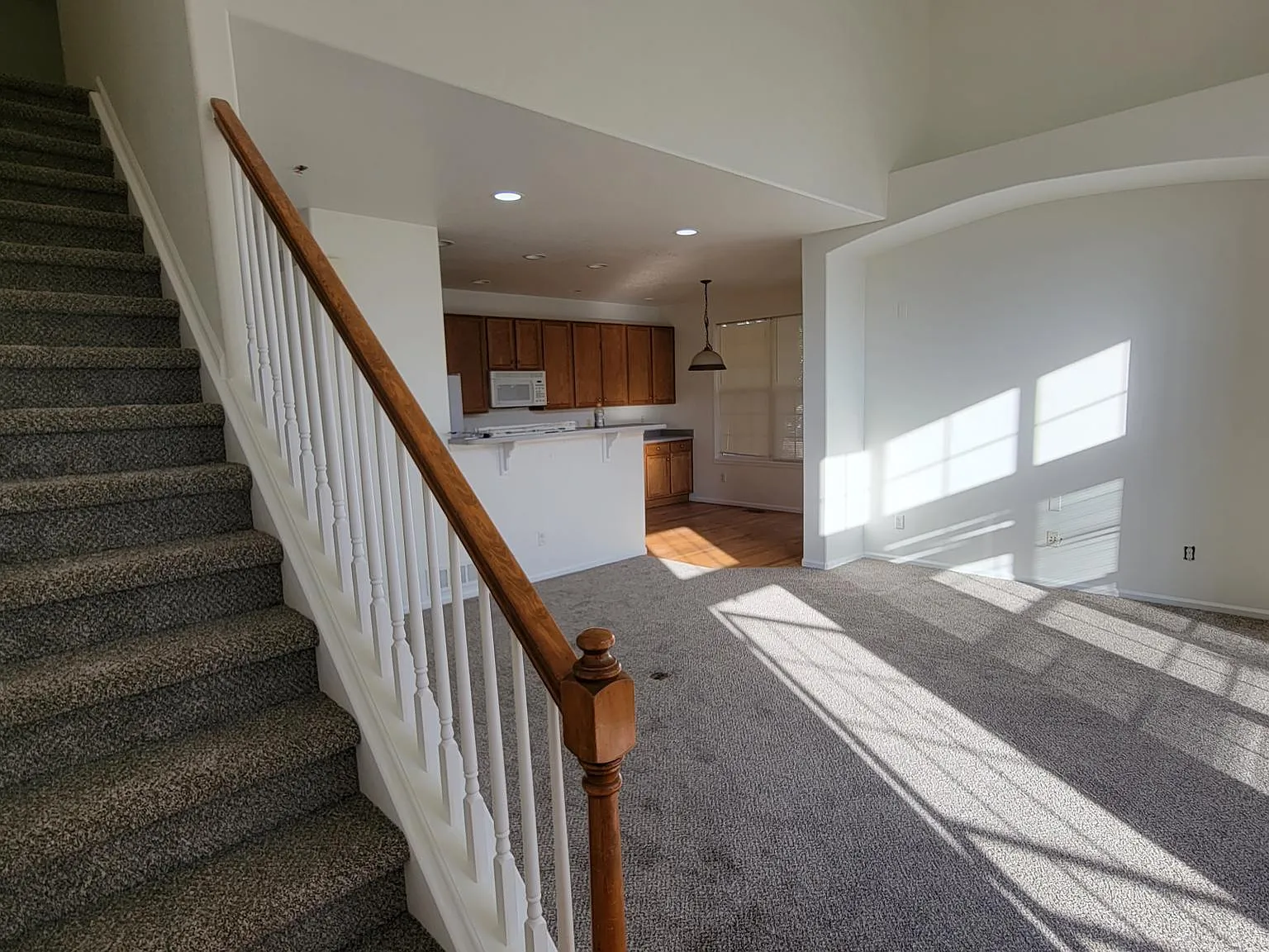 3 bed, 2.5 bath, 1600 sqft, $2,650 — Photo 3