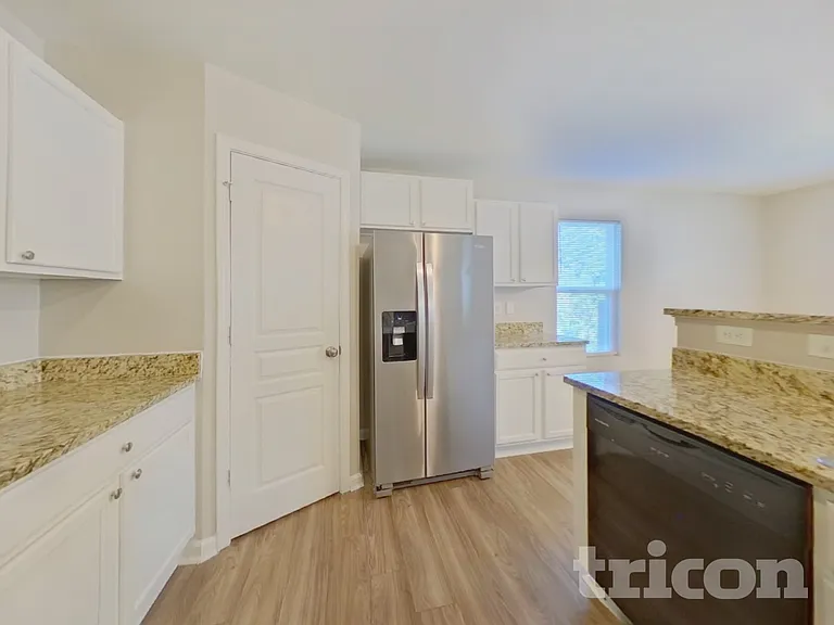4604 Montelena Dr — Photo 4