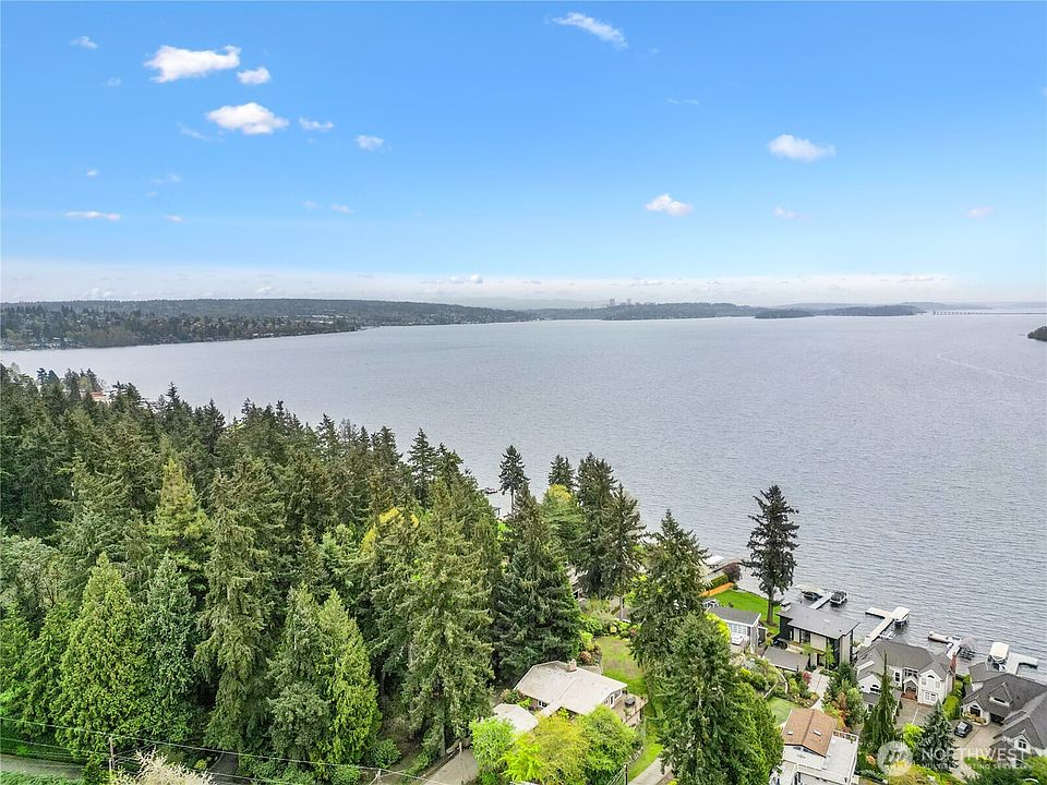 1st image of 11150 Champagne Point Road NE