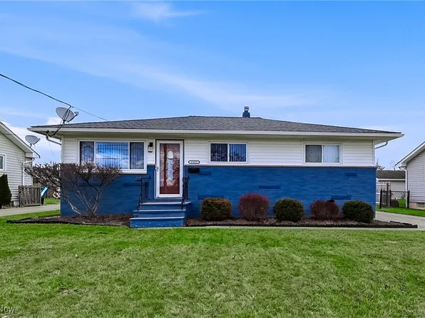 6131 Hardin Dr, Brookpark, OH 44142
