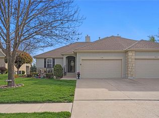 4109 SW Homestead Dr, Lees Summit, MO 64082