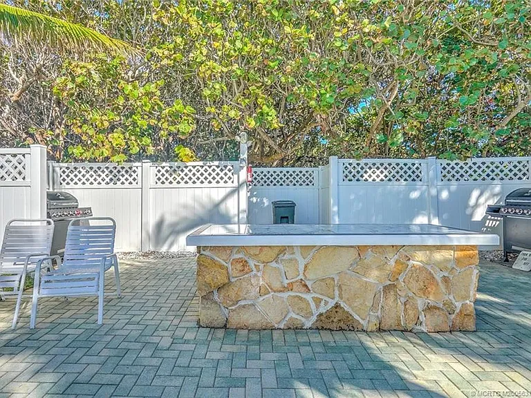 9940 S Ocean Dr #305 — Photo 32