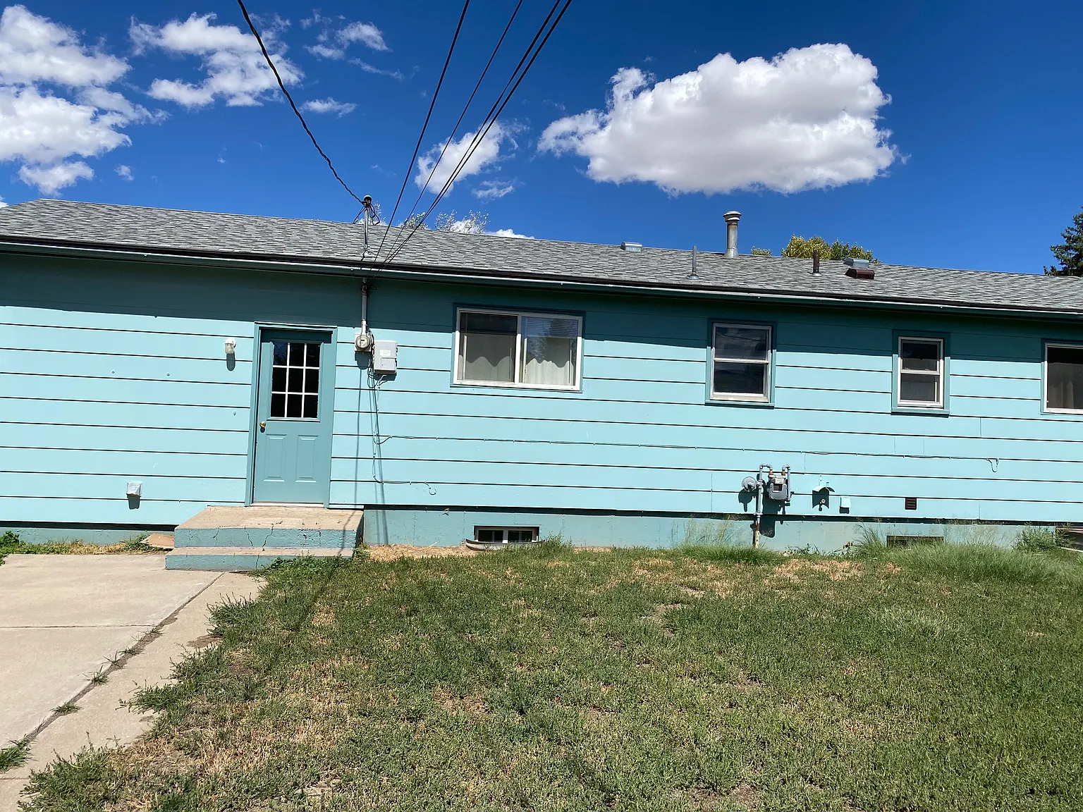 3 bed, 925 sqft, $1,350 — Photo 2