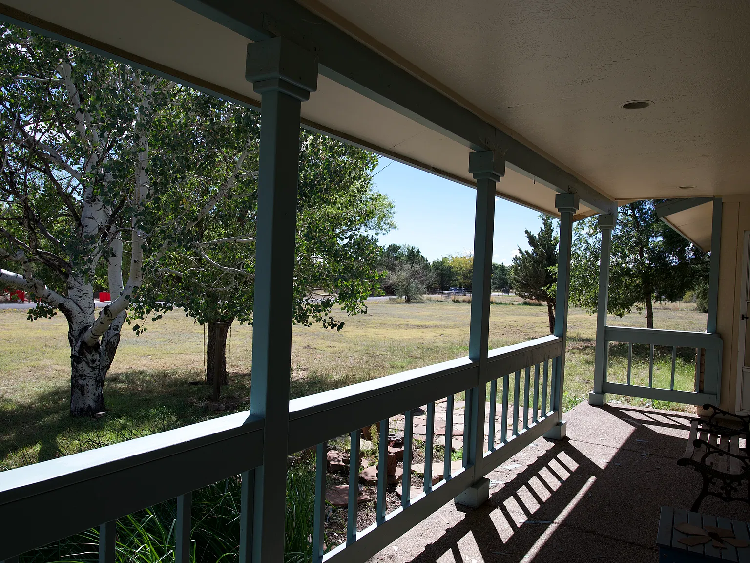 3 bed, 1900 sqft, $3,100 — Photo 3