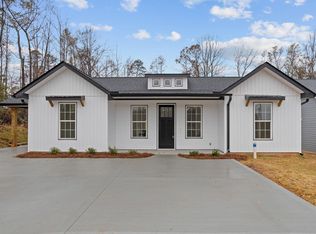 738 Tanner Rd, Taylors, SC 29687