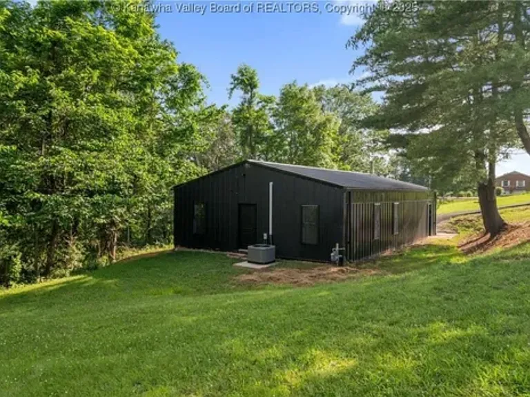101 Scenic Dr — Photo 9