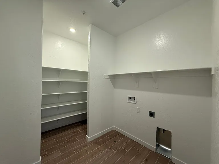 1036 Fruitwood Ave — Photo 40