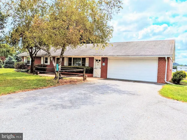 5266 Denlinger Rd, Gap, PA 17527