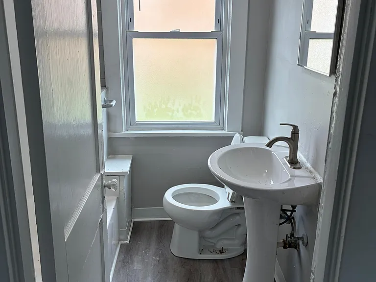 112 Schley Ave — Photo 15