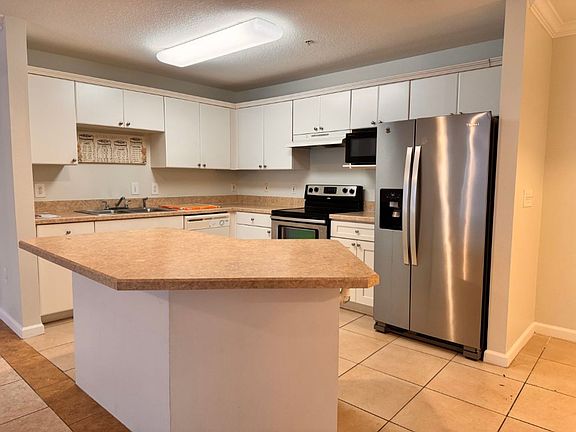 2nd image of 3591 Kernan Forest Blvd Unit 121
