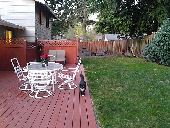 3rd image of 916 SE 40th St