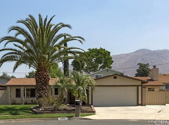 2nd image of 12731 Garden Ave