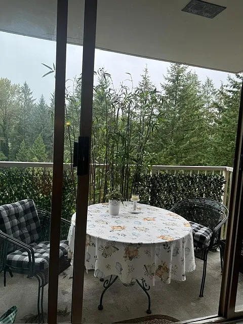 2 bed, 850 sqft, $2,600 — Photo 1