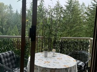 2004 Fullerton Ave #1007, North Vancouver, BC V7P 3G8