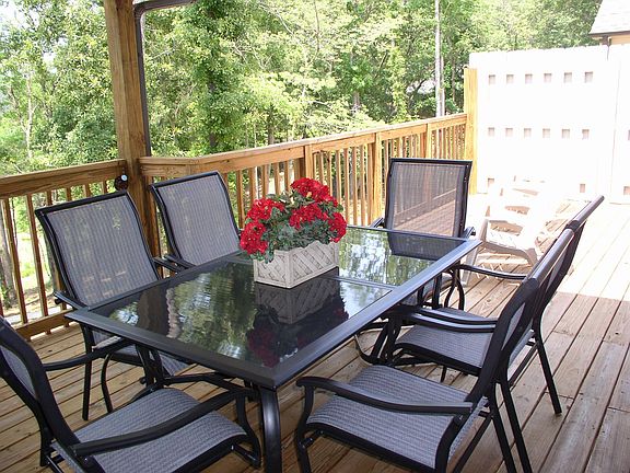 sun or shade w/fan on deck