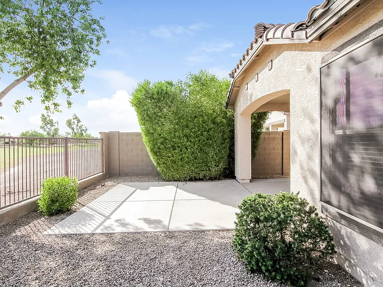 21942 E Creosote Ct — Photo 16