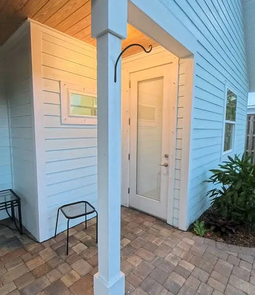 405 B St — Photo 1