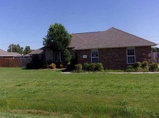 1115 Hershel Dr, Elgin, OK 73538