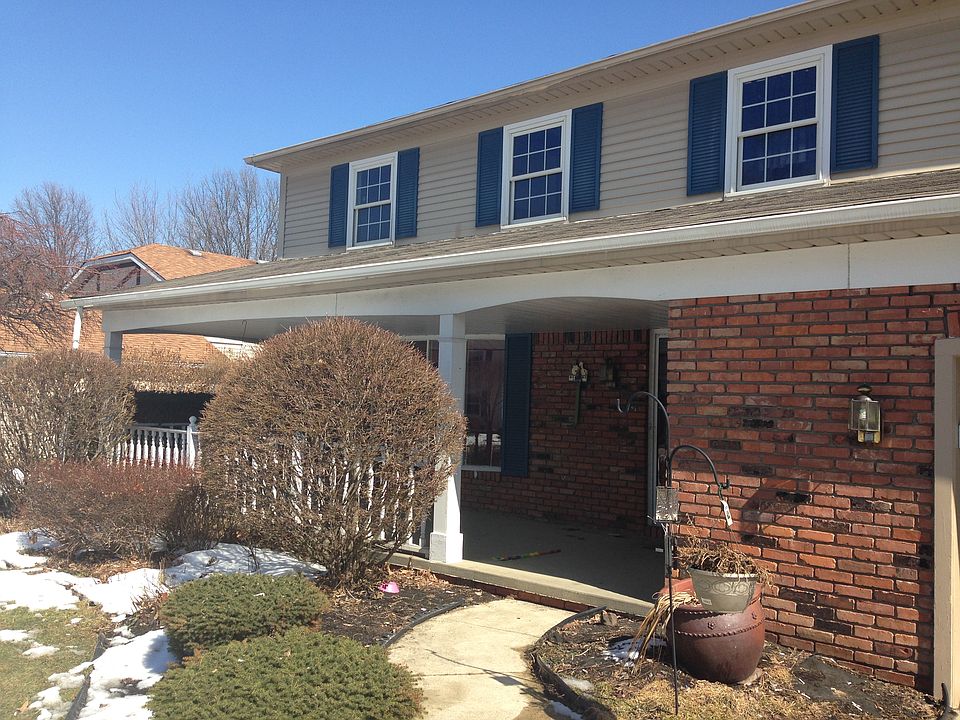 1st image of 16947 S Meadows Cir