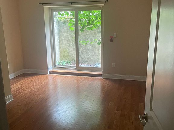 5th image of 713 N Capitol St #C
