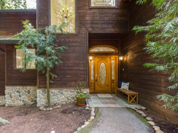 6 Megans Ln, Woodside, CA 94062